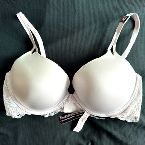 Victoria’s Secret bra